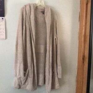 Eddie Bauer cardigan w| hood